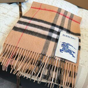 Burberry Women’s Cashmere Scarf